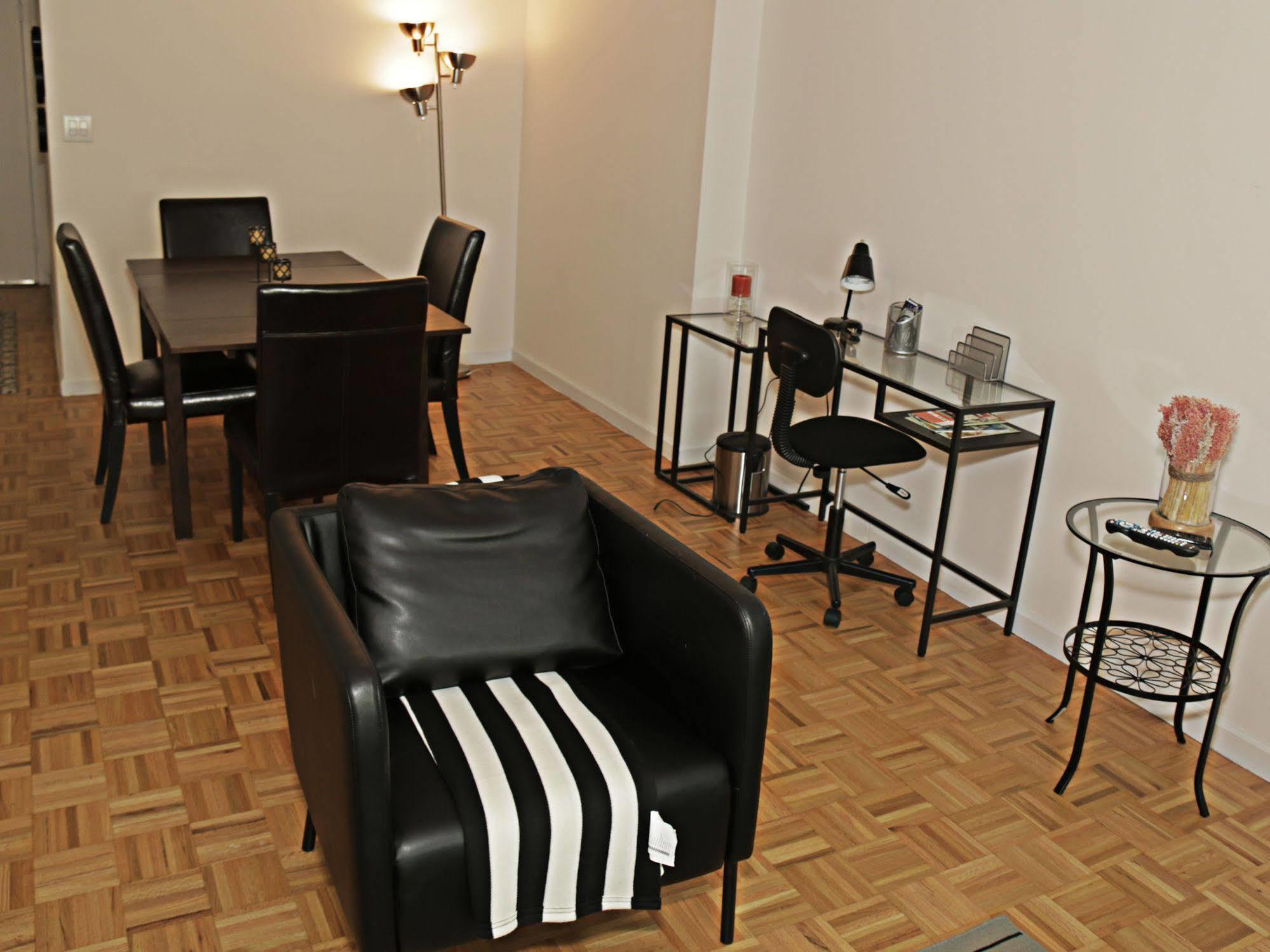 Bellaview Suites Джърси Сити Екстериор снимка